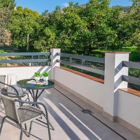 Almachares P.n By Ruralidays Nyaraló